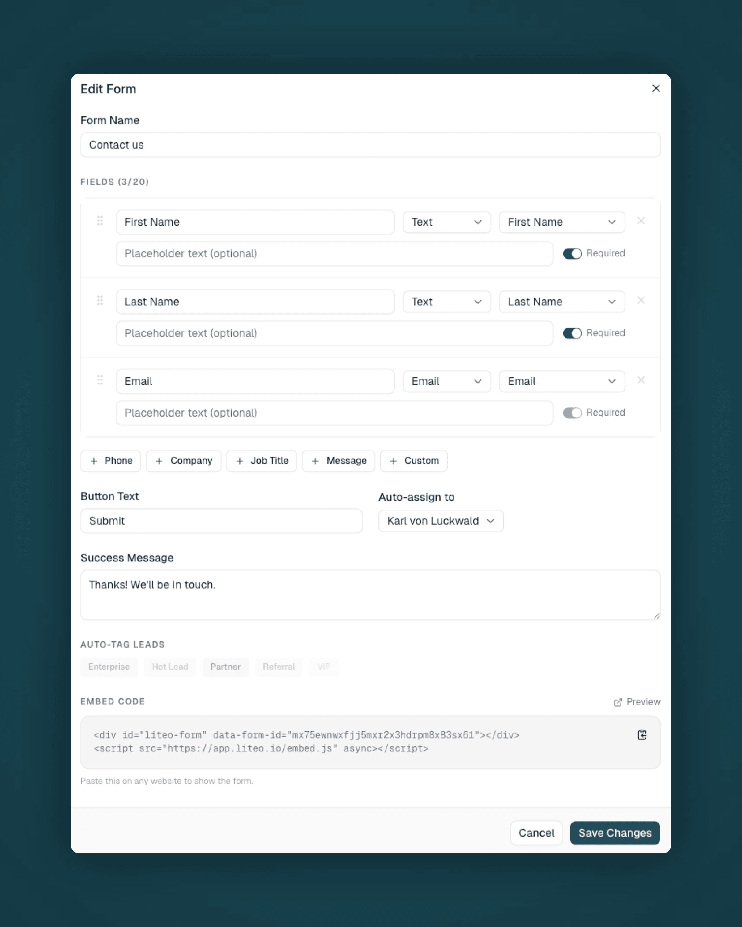Liteo lead form editor with contact fields and sharing controls